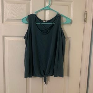 ⭐️Cute teal top⭐️